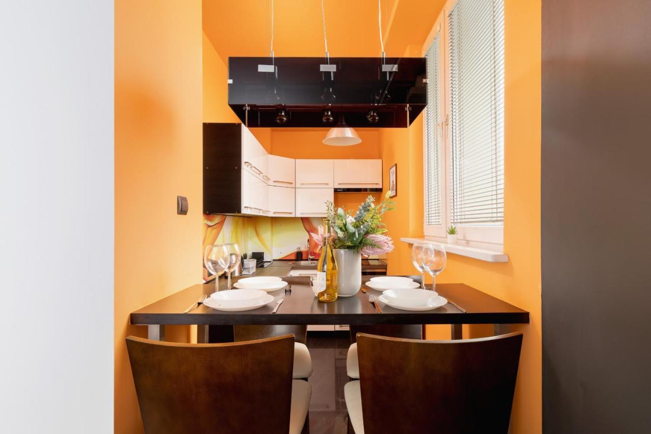 Lagiewniki Sanctuary One Bedroom Apartment By Renters คราคูฟ ภายนอก รูปภาพ